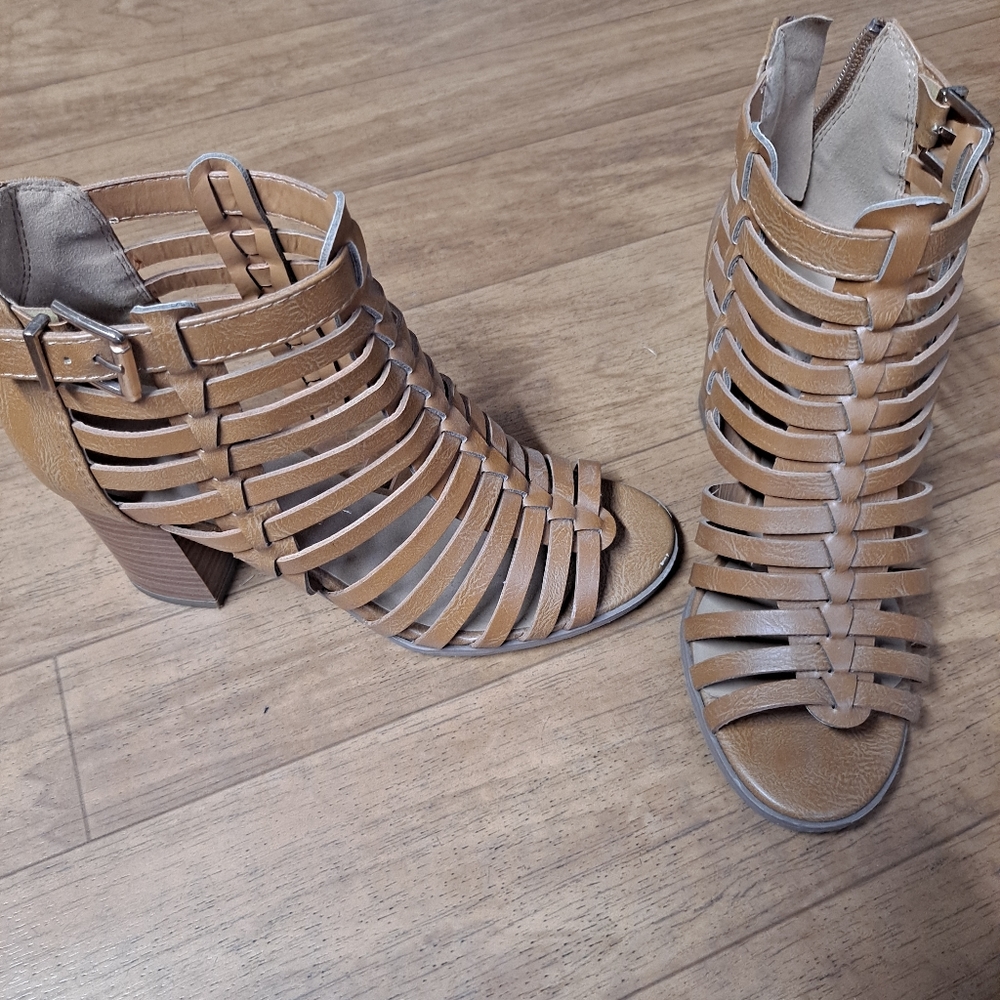 Women heels